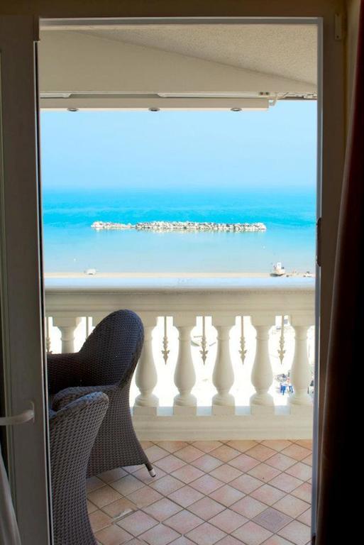Hotel Guerra Франкавилла-аль-Маре Экстерьер фото