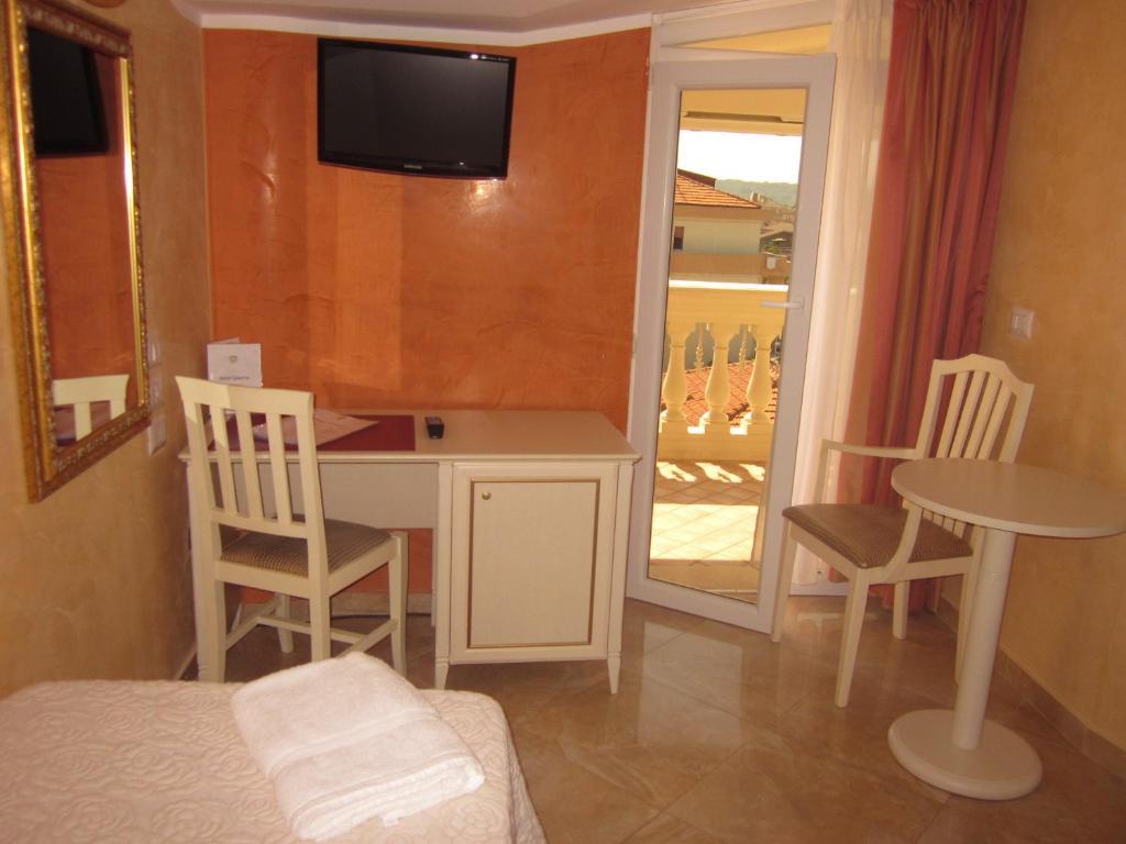 Hotel Guerra Франкавилла-аль-Маре Номер фото