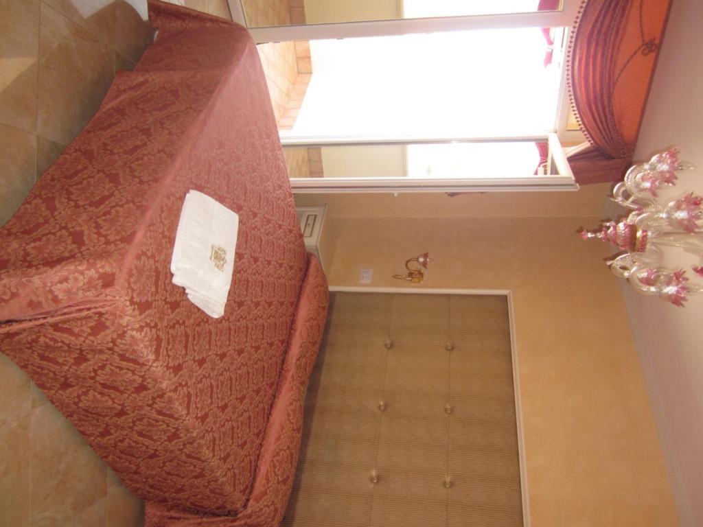 Hotel Guerra Франкавилла-аль-Маре Номер фото