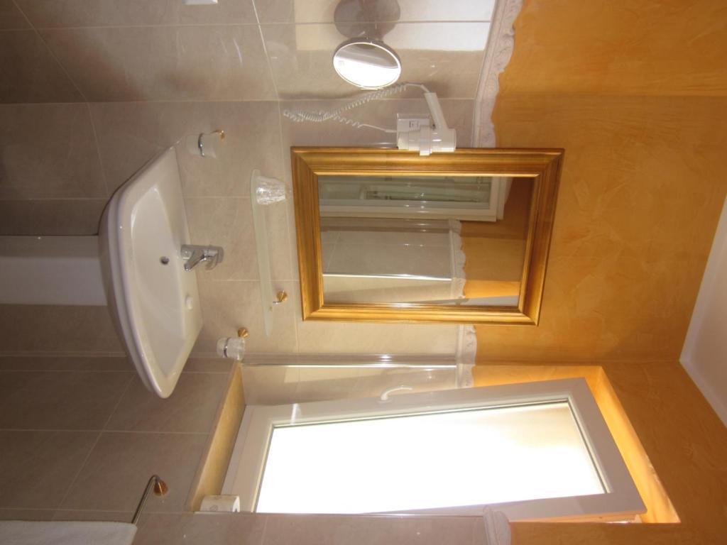 Hotel Guerra Франкавилла-аль-Маре Номер фото