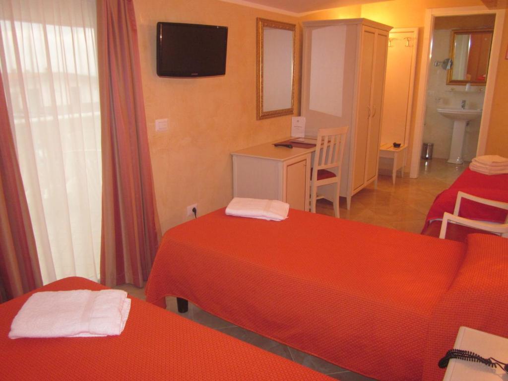 Hotel Guerra Франкавилла-аль-Маре Номер фото