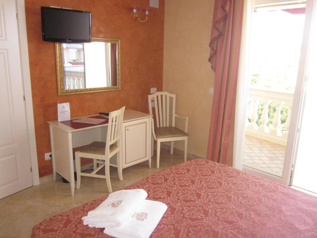 Hotel Guerra Франкавилла-аль-Маре Номер фото